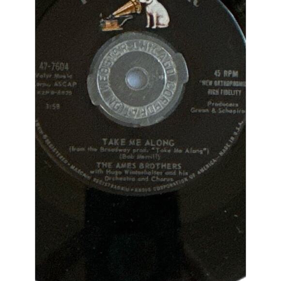Vintage Vinyl 45 Rpm Ames Bros What Do I Hear & Take Me Along W/ Spider Adapter - Picture 4 of 4